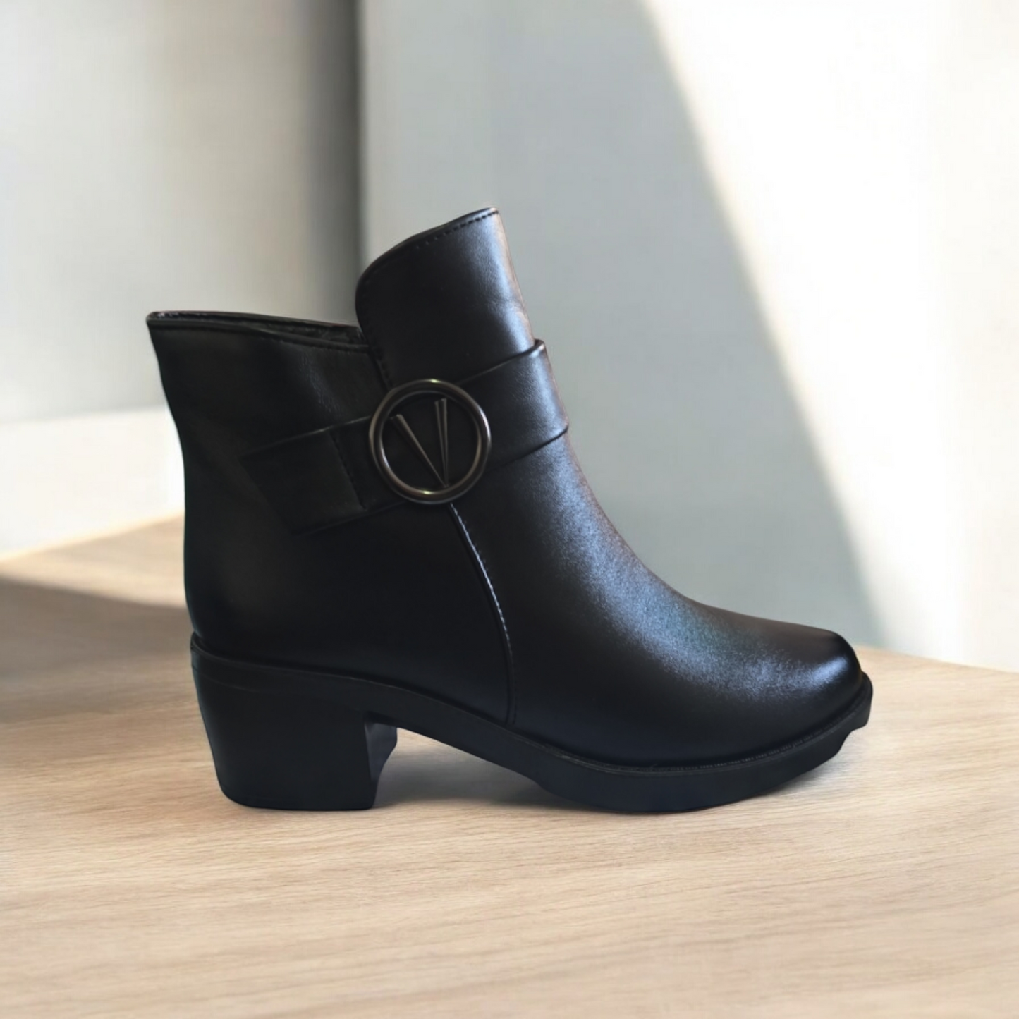 Women Color lined boots for winter zipper image 3